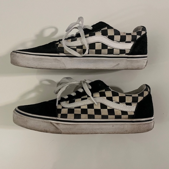 Vans Classic Checkered Sneakers - Picture 2 of 7